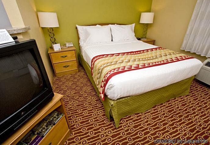 Towneplace Suites Fresno Room photo